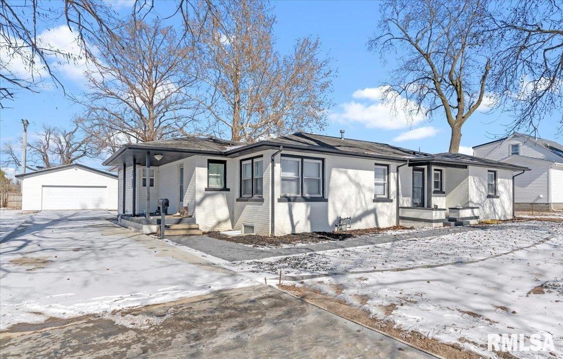 1847 Jerome Avenue Springfield, IL 62704 - Photo 2 of 30 Gallery Image 2
