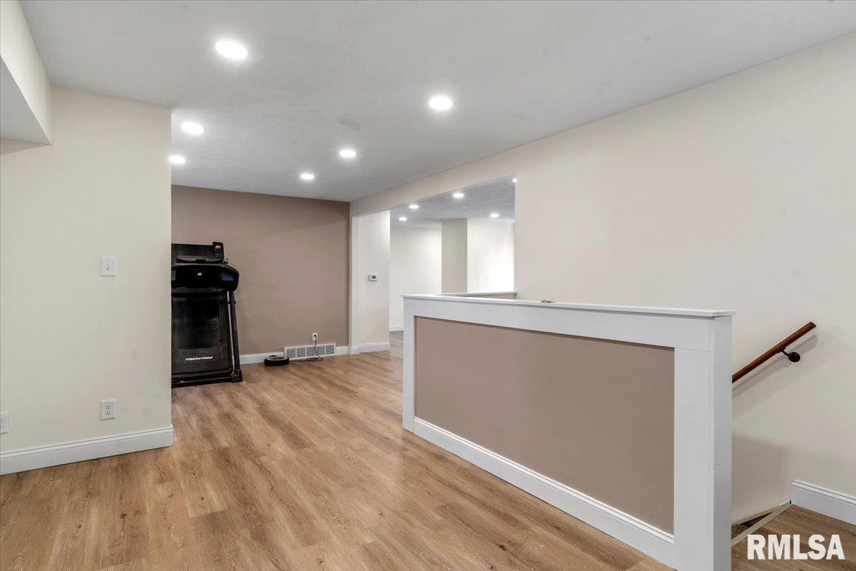 1847 Jerome Avenue Springfield, IL 62704 - Photo 5 of 30 Gallery Image 5