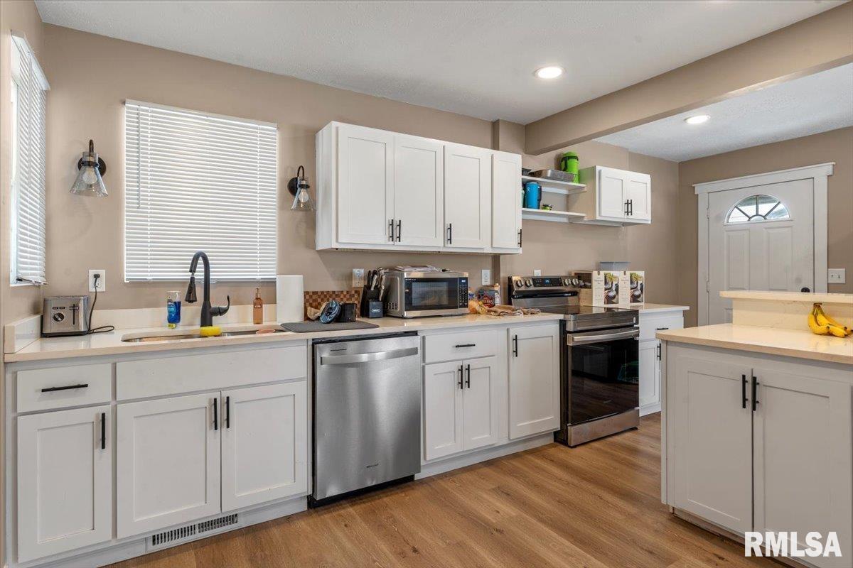 1847 Jerome Avenue Springfield, IL 62704 - Photo 8 of 30 Gallery Image 8