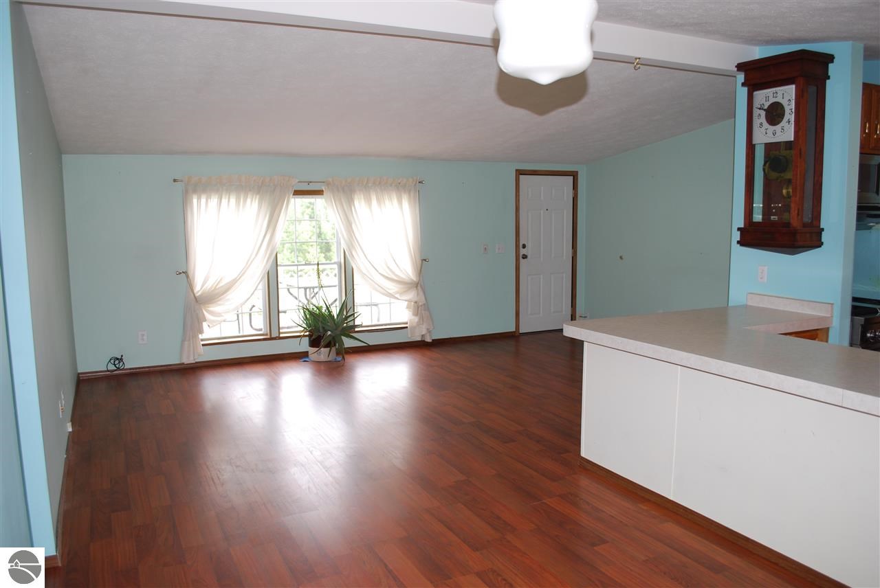 5669 Moore Road Williamsburg, MI 49690 - Photo 17 of 26 1784575-16.JPG