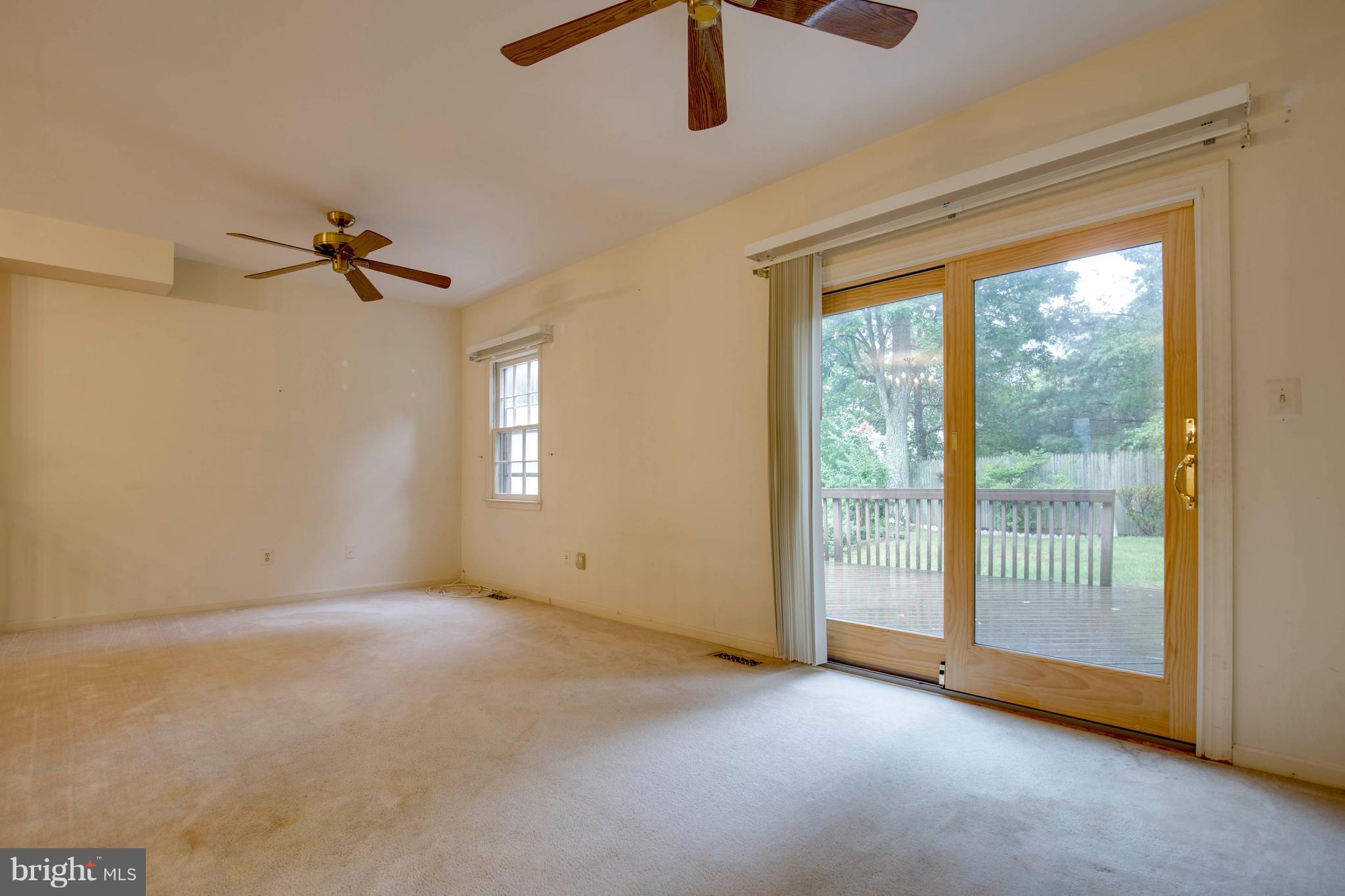 8589 Raglan Road Vienna, VA 22182 - Photo 13 of 23 Living Room