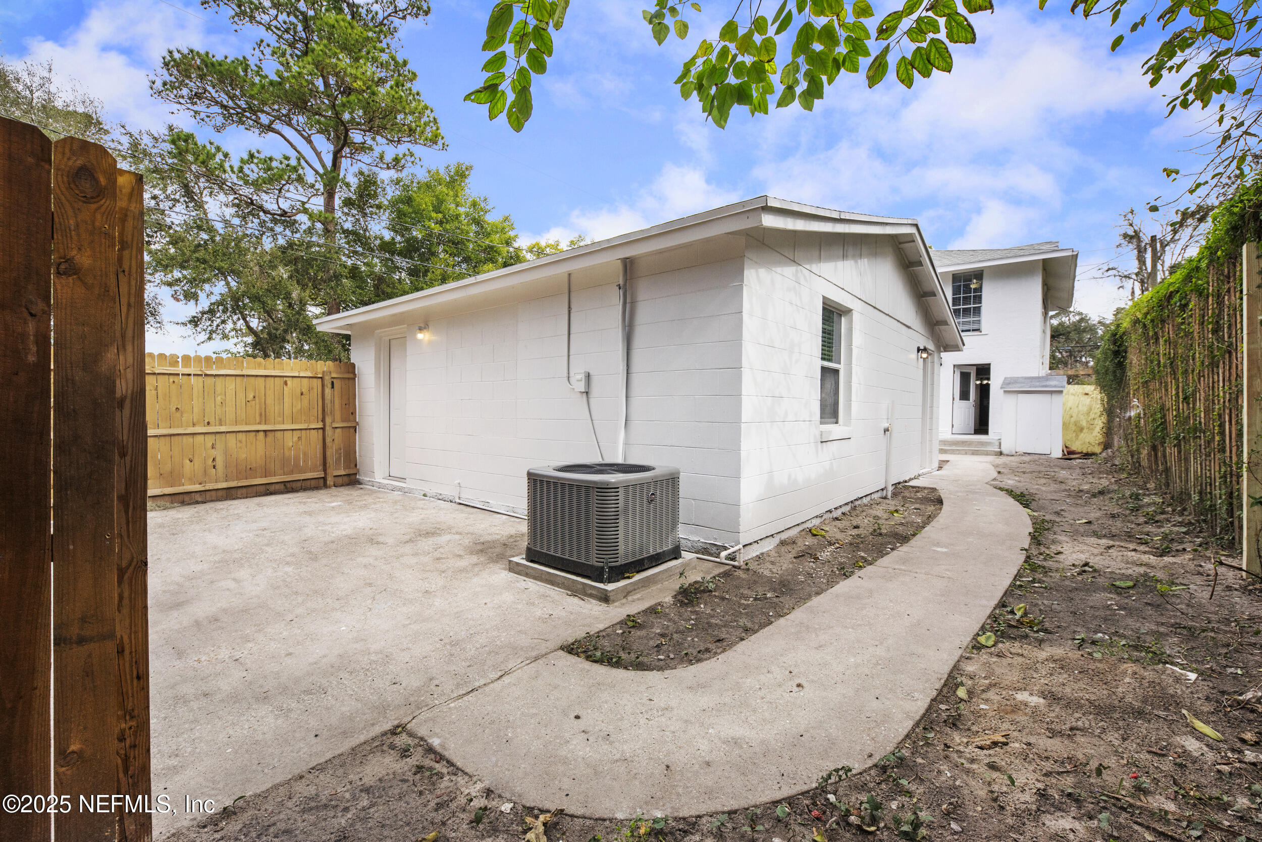 5336 Cruz Road Jacksonville, FL 32207 - Photo 27 of 32 30