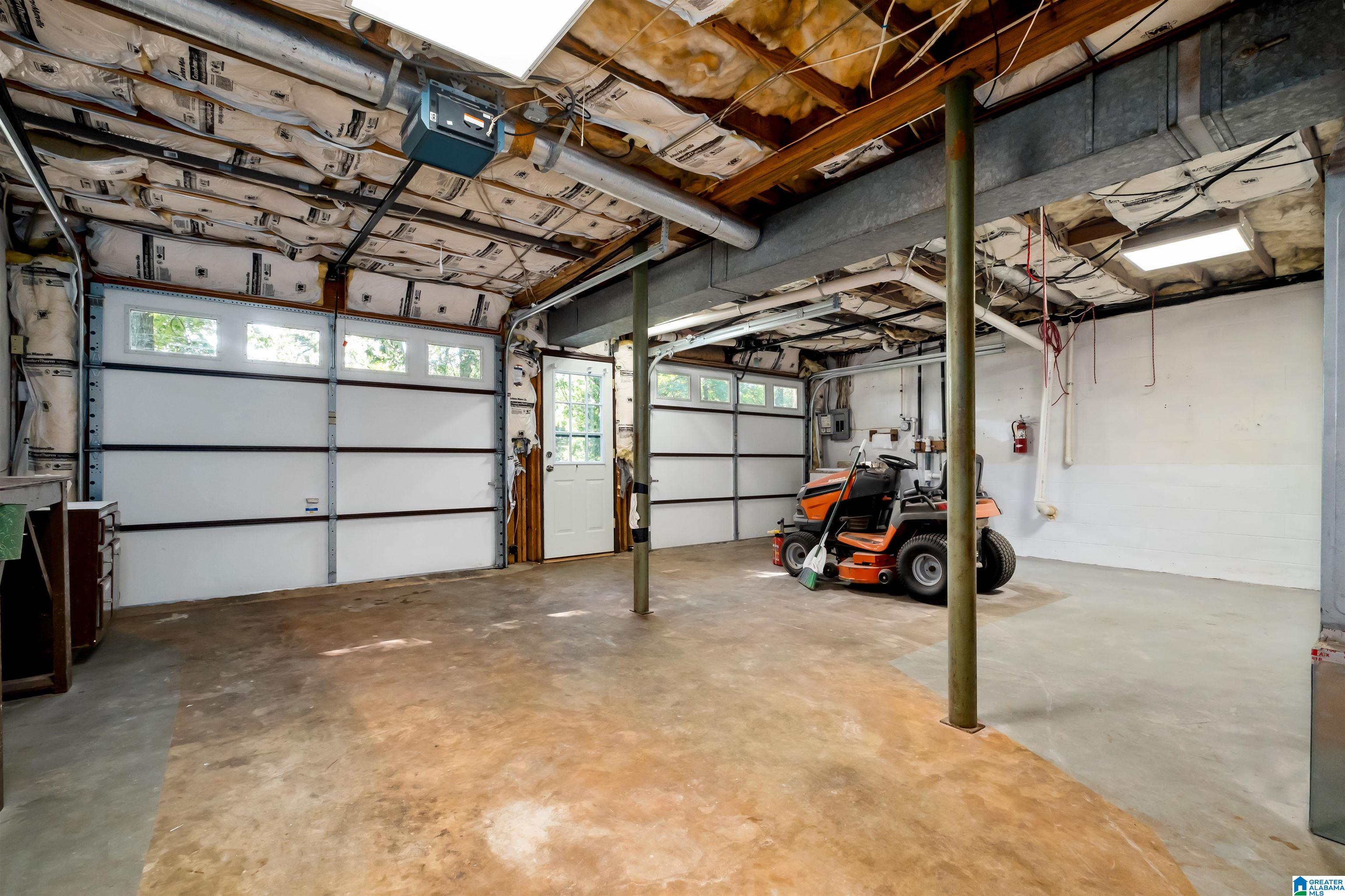 121 Hickory Street Alabaster, AL 35114 - Photo 31 of 41