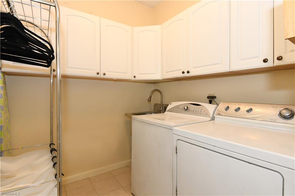 2700 Red Gate Court Jamestown, NC 27282 - Photo 15 of 49