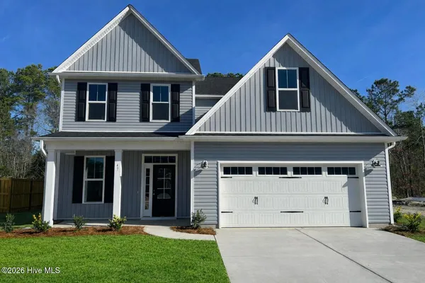 $529,900 | 47 North Bandwheel Way, Hampstead, NC 28443