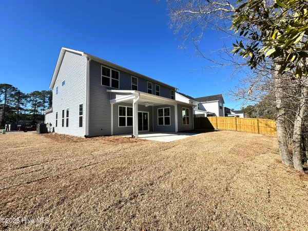 $534,933 | 47 North Bandwheel Way, Hampstead, NC 28443