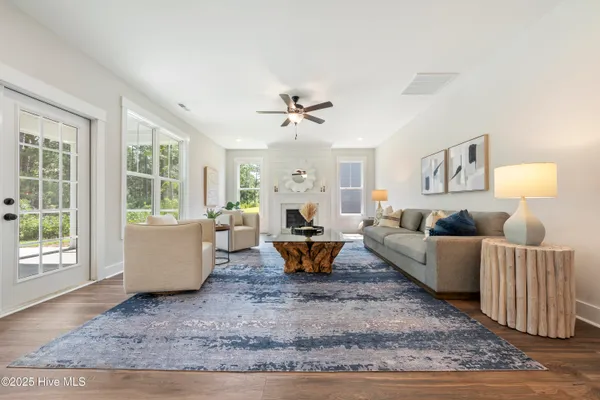 $534,933 | 47 North Bandwheel Way, Hampstead, NC 28443