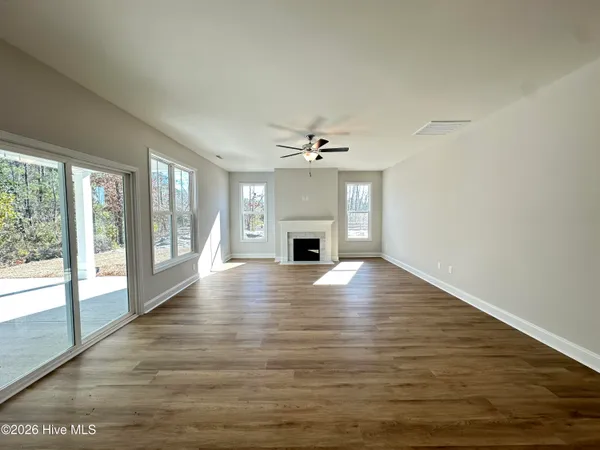 $534,933 | 47 North Bandwheel Way, Hampstead, NC 28443