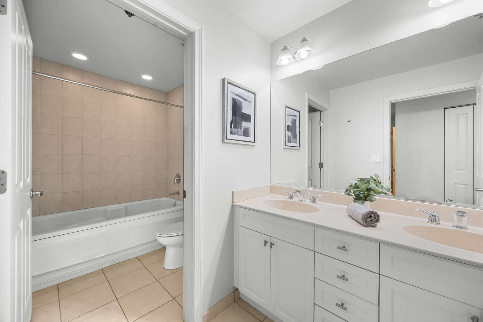 1250 South Michigan Avenue, Unit 2704 Chicago, IL 60605 - Photo 11 of 32