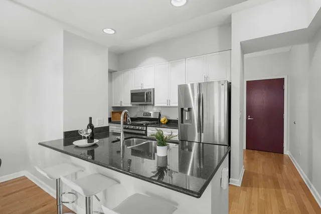 $599,900 | 1250 South Michigan Avenue, Unit 2704, Chicago, IL 60605