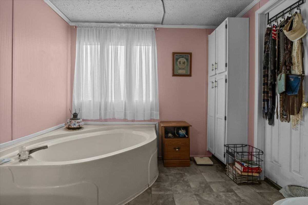 25 Cardinal Road Linden, TN 37096 - Photo 21 of 92