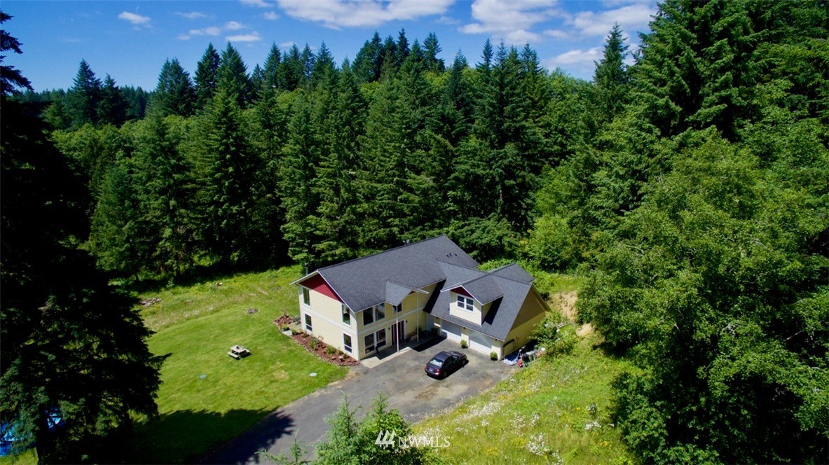 216 South Hawkins Road Winlock, WA 98596 - Photo 2 of 24