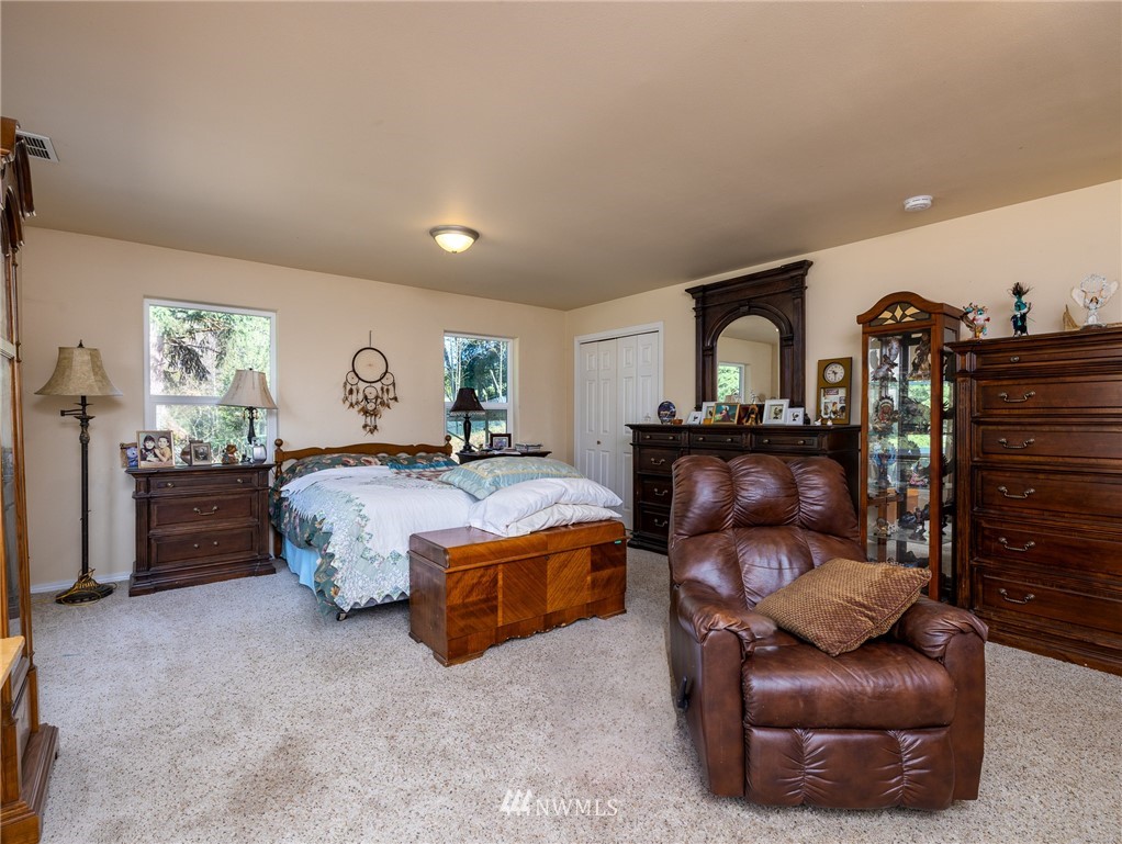 216 South Hawkins Road Winlock, WA 98596 - Photo 8 of 24