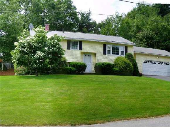 74 Wethersfield Road Nashua, NH 03062 - Photo 1 of 4