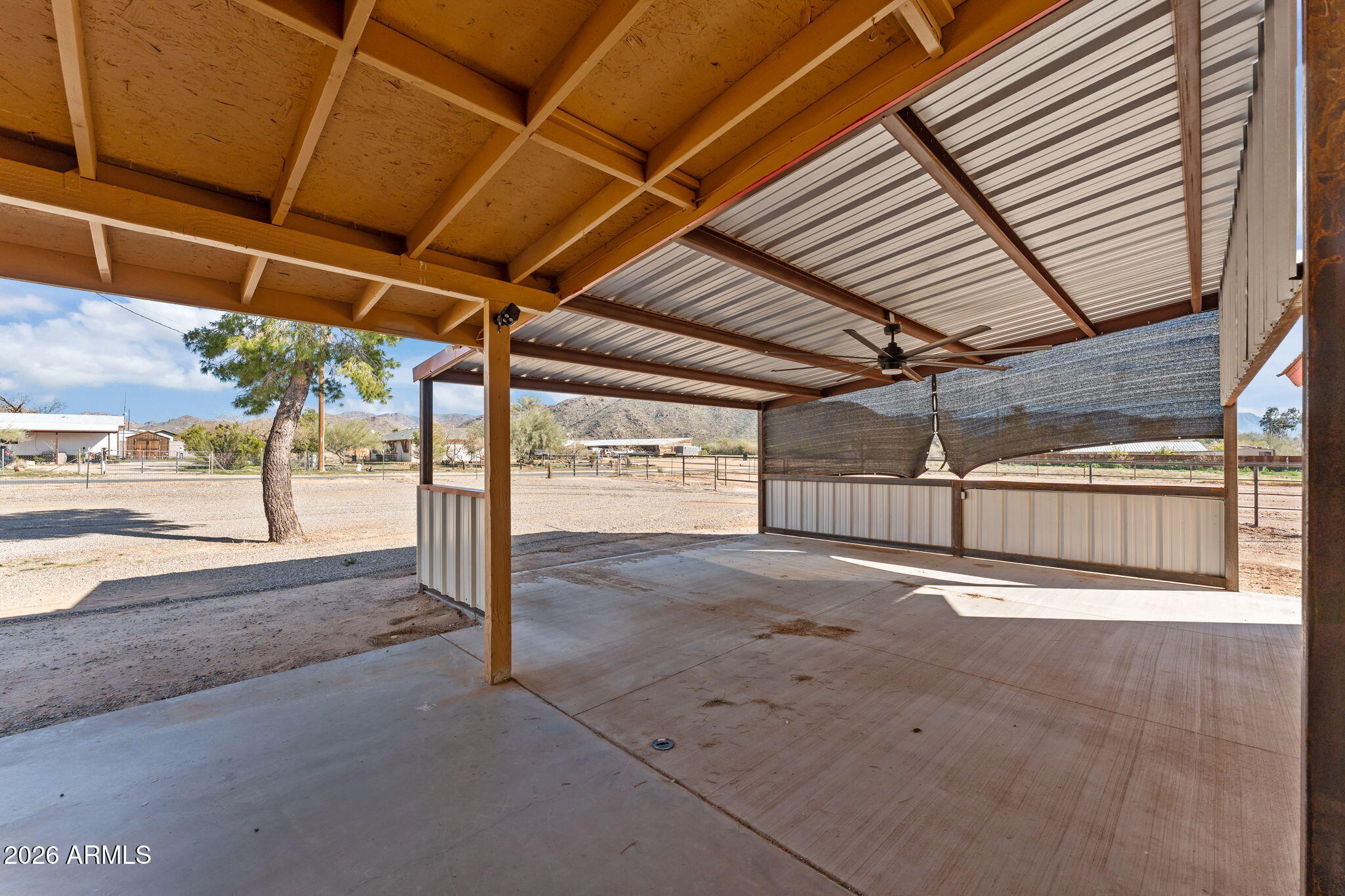 22905 Ranch Road Congress, AZ 85332 - Photo 10 of 26 a view of a garage