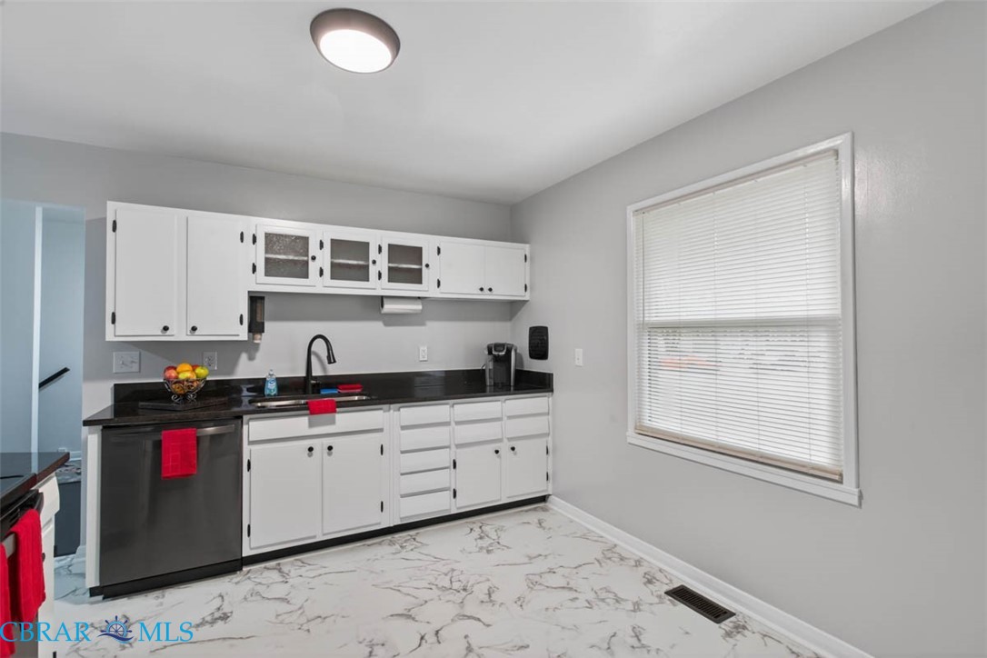 3403 West Weaver Road Hampton, VA 23666 - Photo 10 of 39