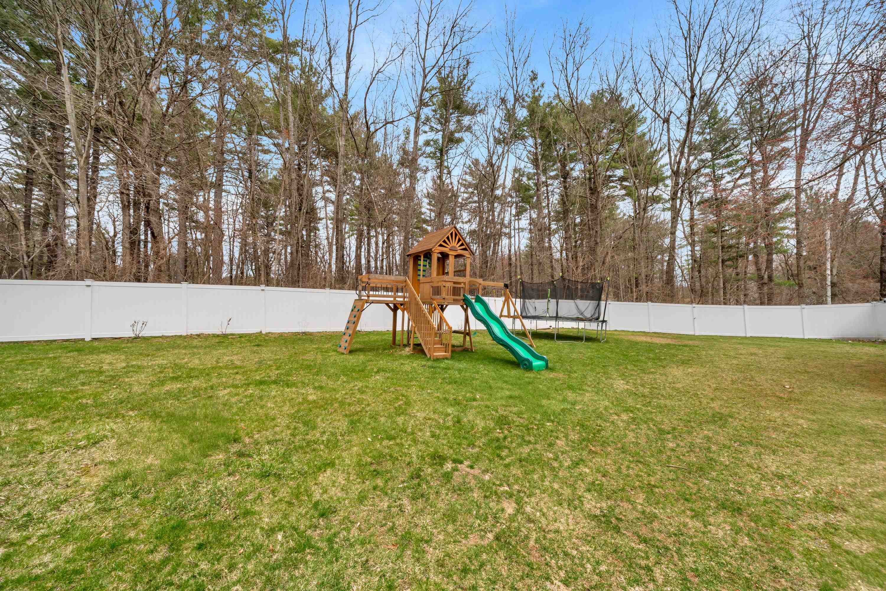 5 Bedros Street Windham, NH 03087 - Photo 23 of 31