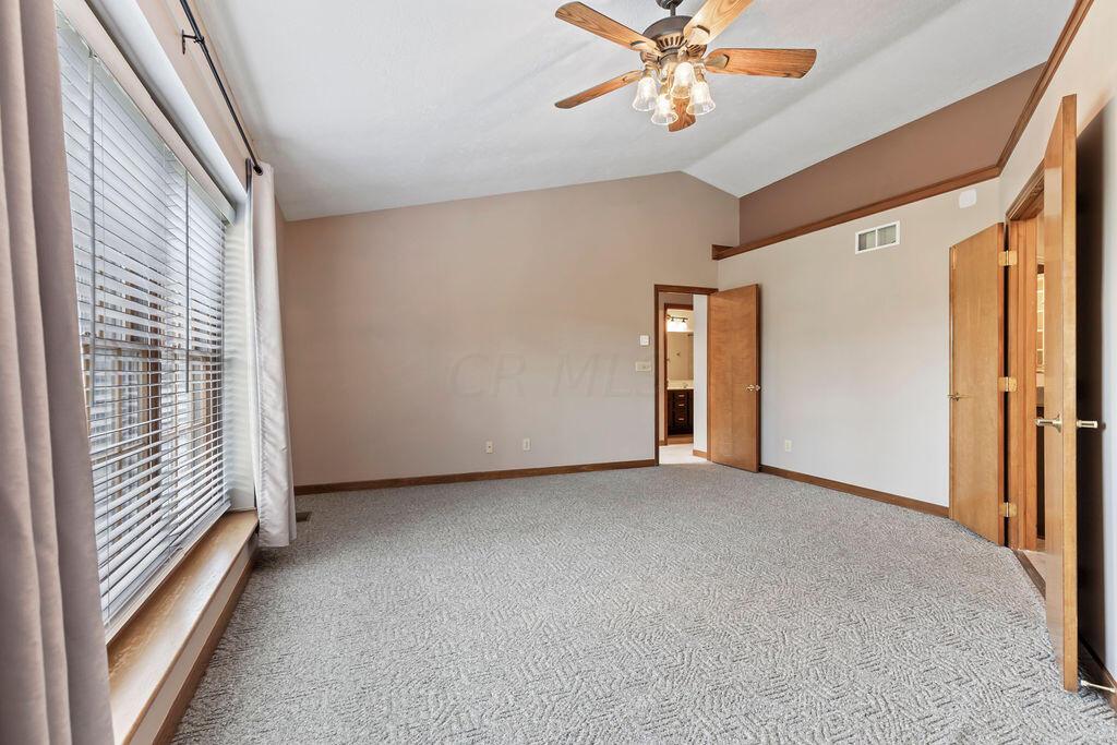 385 Beecher Road Gahanna, OH 43230 - Photo 27 of 57 OWNERS SUITE