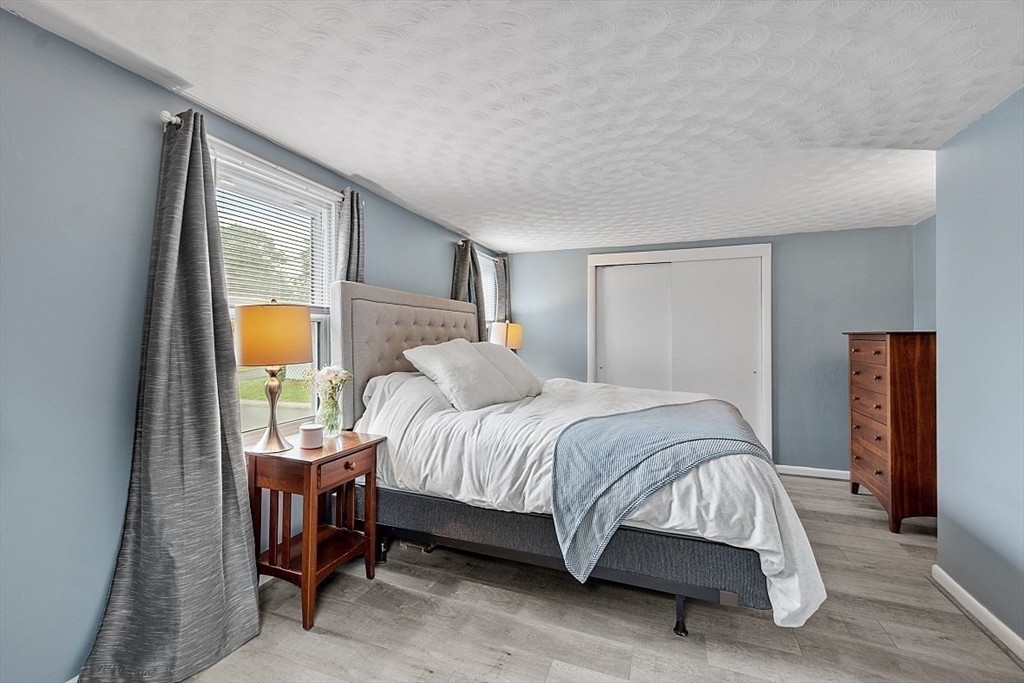 8 Waterman Road Auburn, MA 01501 - Photo 12 of 23 Gallery Image 12