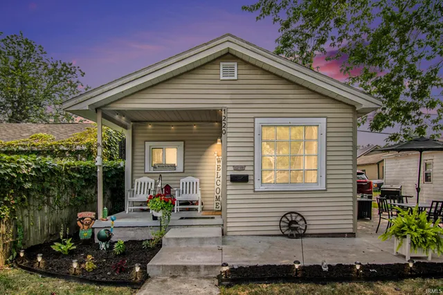 $105,000 | 1220 East Fox Street, South Bend, IN 46613