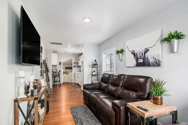 $105,000 | 1220 East Fox Street, South Bend, IN 46613