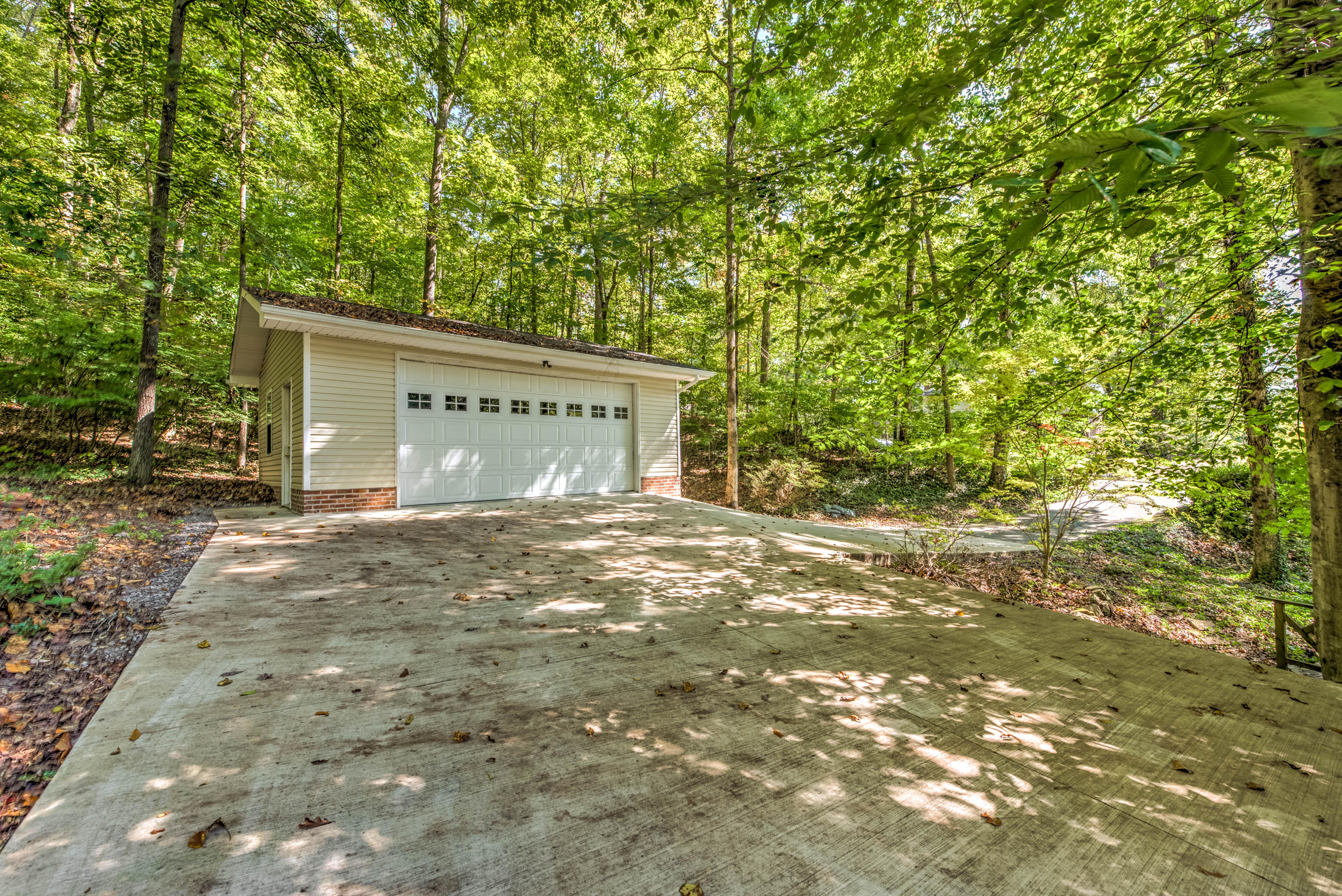 130 Balboa Circle Oak Ridge, TN 37830 - Photo 37 of 39 46