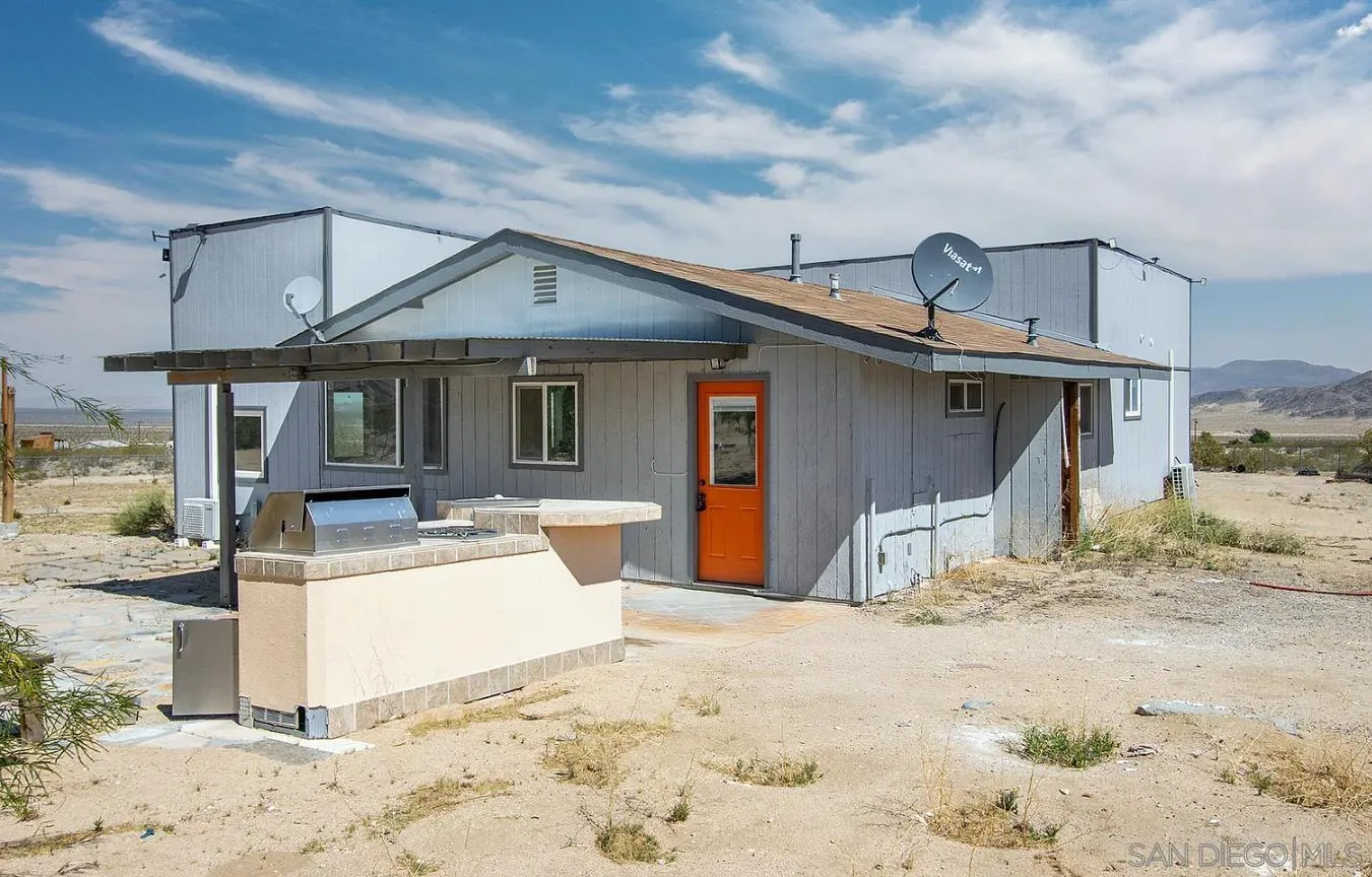 5655 Last Mile Road Johnson Valley, CA 92285 - Photo 3 of 14