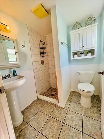 $3,000 | 428 Orangewood Drive, Dunedin, FL 34698