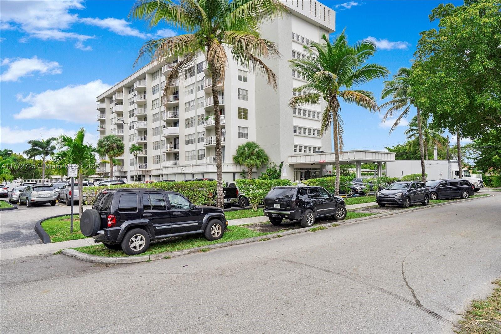 16740 Northeast 9th Avenue, Unit 302 North Miami Beach, FL 33162 - Photo 14 of 19