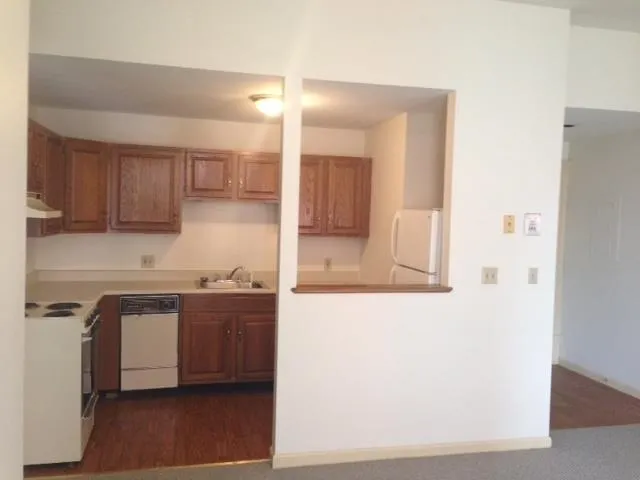 $1,621 | 124 Orange Street, Unit 204, Manchester, NH 03104