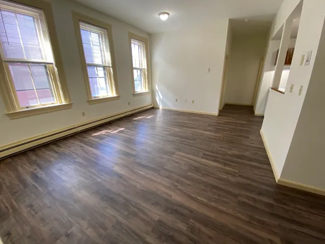 $1,621 | 124 Orange Street, Unit 204, Manchester, NH 03104