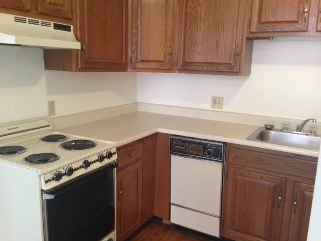 $1,621 | 124 Orange Street, Unit 204, Manchester, NH 03104