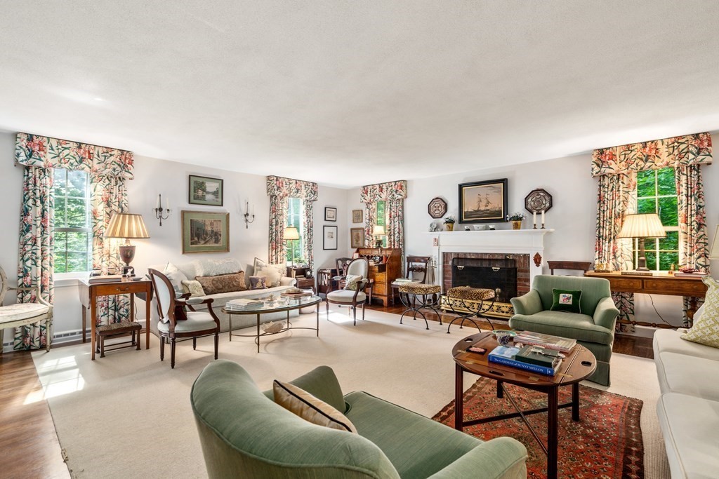 220 Stoney Lea Road Dedham, MA 02026 - Photo 12 of 28 Gallery Image 12