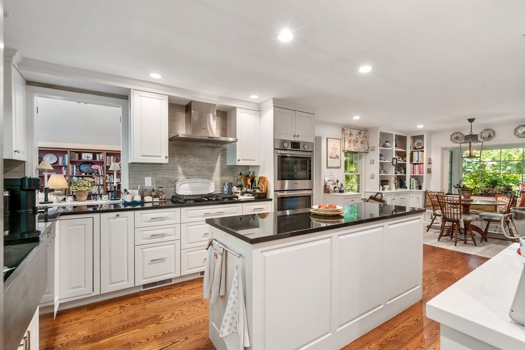 220 Stoney Lea Road Dedham, MA 02026 - Photo 5 of 28 Gallery Image 5