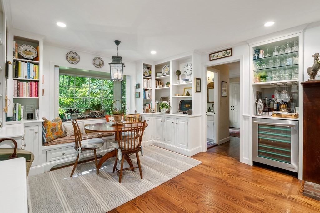 220 Stoney Lea Road Dedham, MA 02026 - Photo 7 of 28 Gallery Image 7