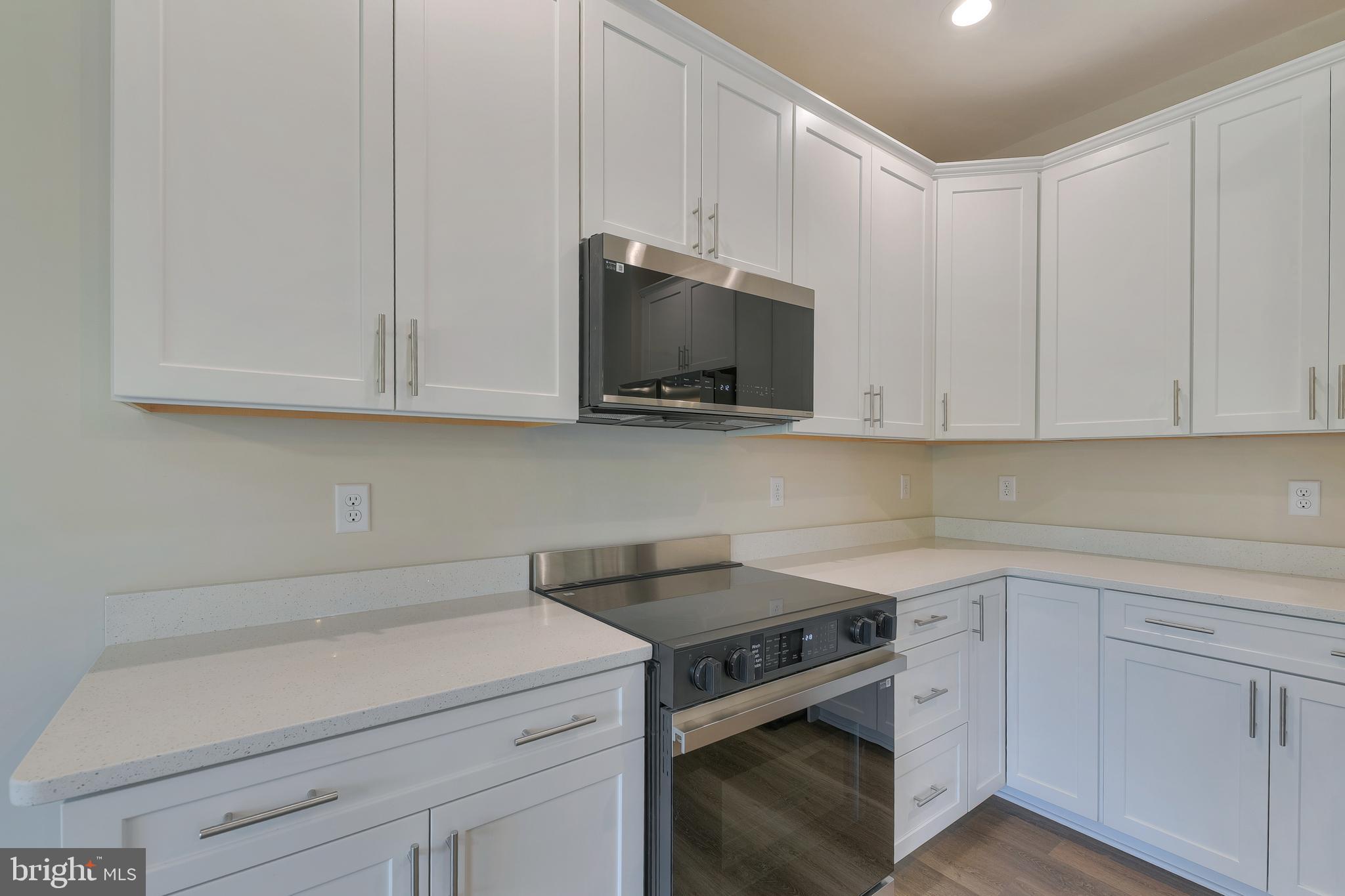 314 Caldwell Road Pasadena, MD 21122 - Photo 25 of 62 KITCHEN W/ISLAND