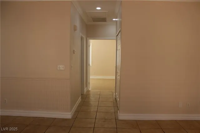 $2,550 | 733 Chase Tree Street, Las Vegas, NV 89144