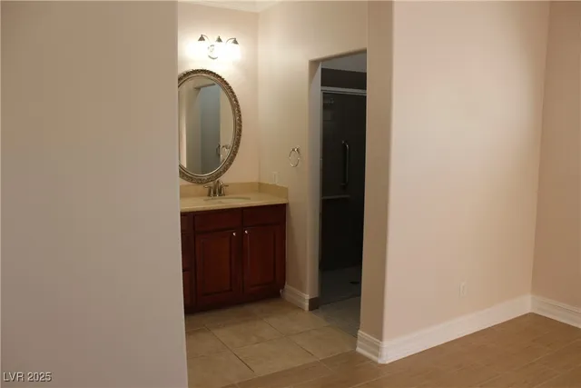 $2,550 | 733 Chase Tree Street, Las Vegas, NV 89144