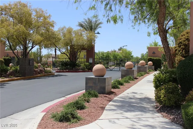 $2,550 | 733 Chase Tree Street, Las Vegas, NV 89144