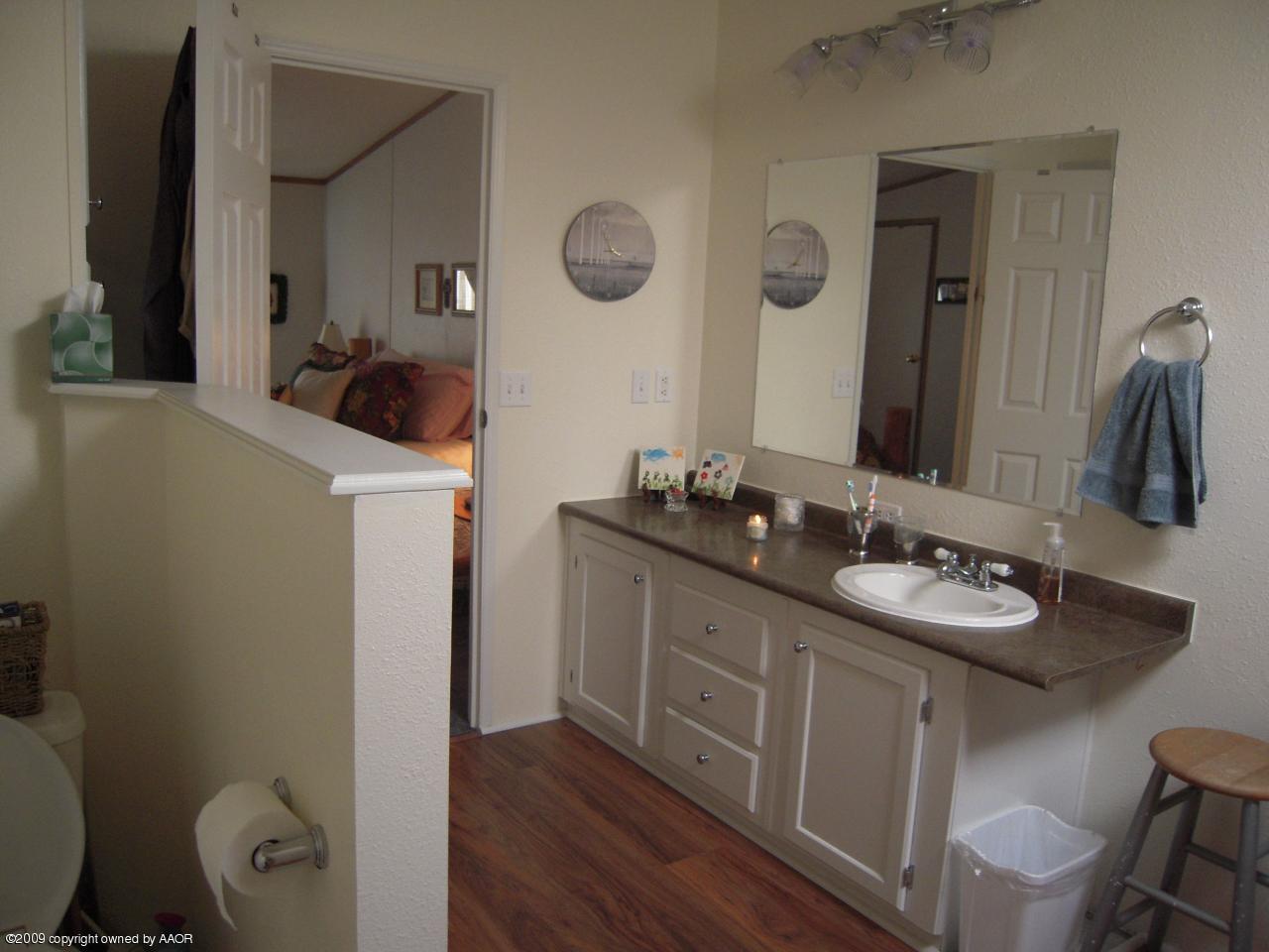 27191 South Soncy Road Canyon, TX 79015 - Photo 9 of 20 Master Bath, view 2