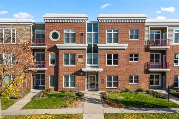 $194,900 | 100 4th Avenue North, Unit 208, South St. Paul, MN 55075