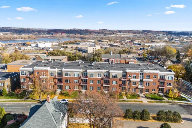 $199,900 | 100 4th Avenue North, Unit 208, South St. Paul, MN 55075