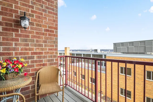 $199,900 | 100 4th Avenue North, Unit 208, South St. Paul, MN 55075