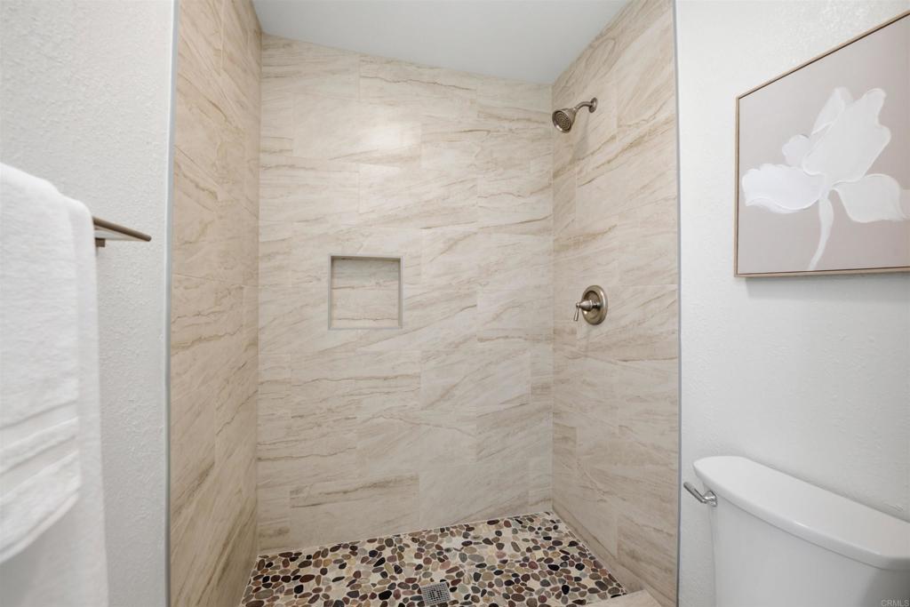 305 Via Metates Oceanside, CA 92057 - Photo 20 of 31 Walk in shower