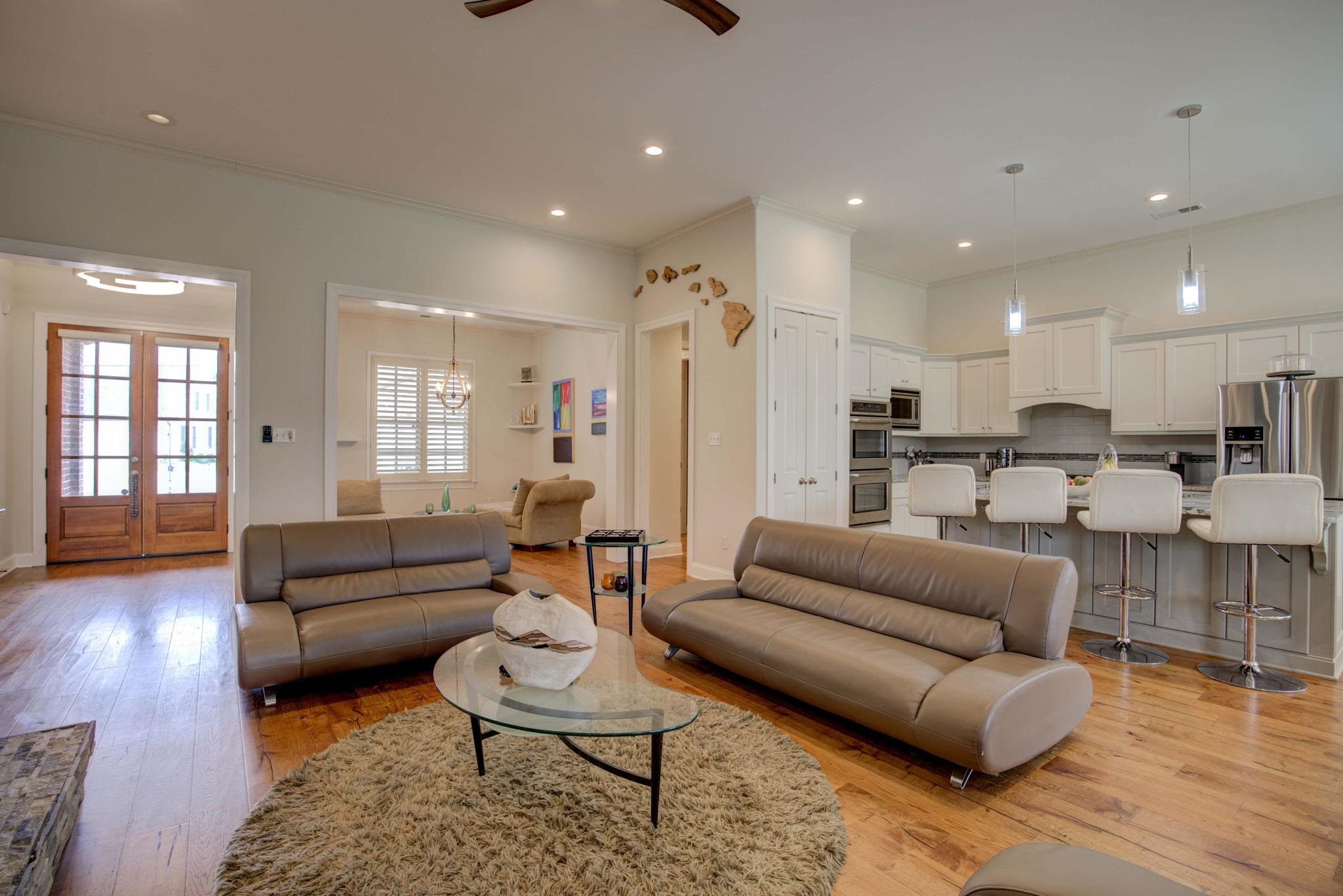 431 Kayley Cove Collierville, TN 38017 - Photo 3 of 24 a living room with furniture kitchen and a table