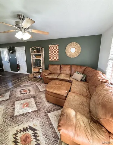 $275,000 | 1263 Jamaica Drive, Edwardsville, IL 62025