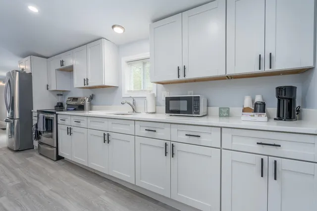 $2,200 | 89 Kelley Pond Road, Unit B, New Hampton, NH 03256