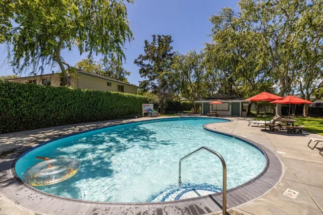 a view of a outdoor space