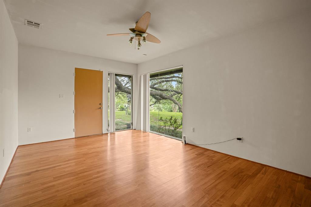 4301 Briarhaven Road Fort Worth, TX 76109 - Photo 16 of 40