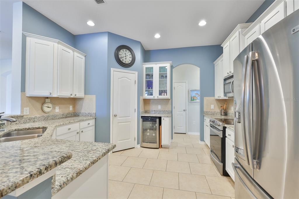 5305 Moon Shell Drive Apollo Beach, FL 33572 - Photo 11 of 62